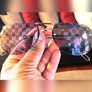 ***SOLD***Gucci Sunglasses☀️😎